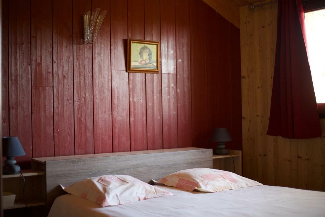 Gite La Ferme De Baffour La Chaise-Dieu Exterior foto